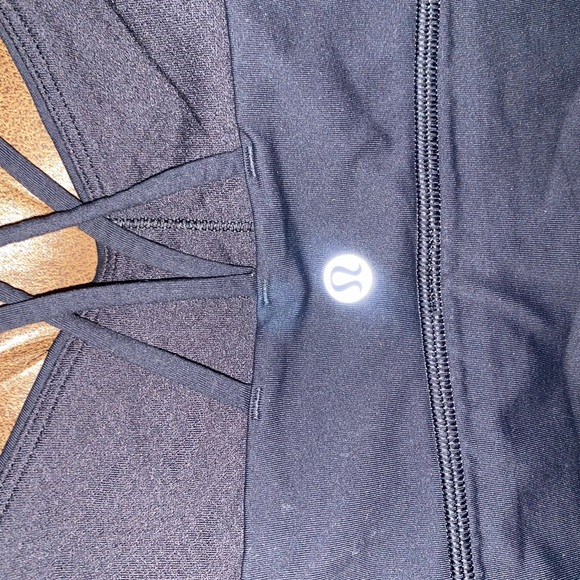 Lululemon Sports Bra - Picture 6 of 6